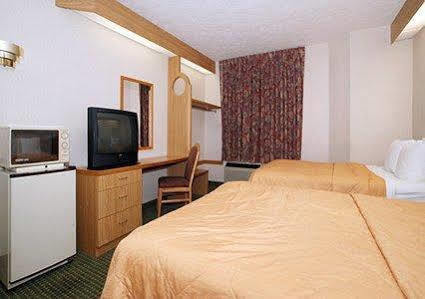Surestay By Best Western Summerville Flowertown Exterior foto